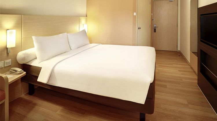 Ibis Jakarta Harmoni Room