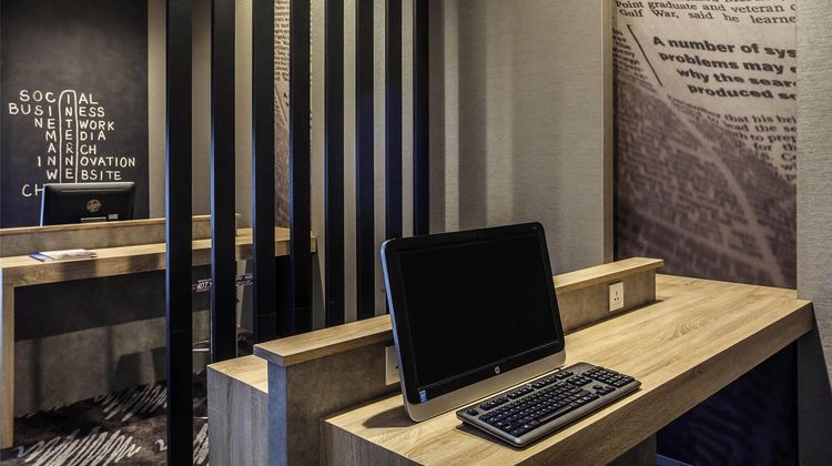 Ibis Jakarta Harmoni Exterior
