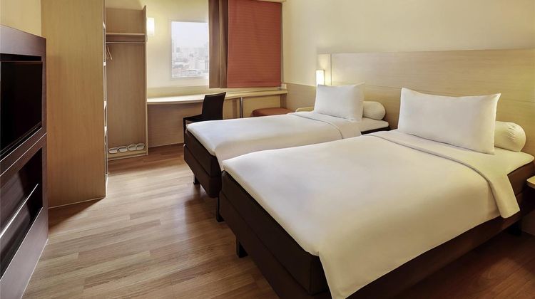 Ibis Jakarta Harmoni Room