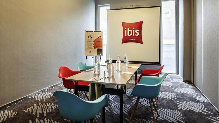 Ibis Jakarta Harmoni Meeting