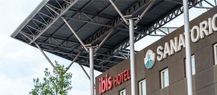 Ibis Pilar Hotel Exterior