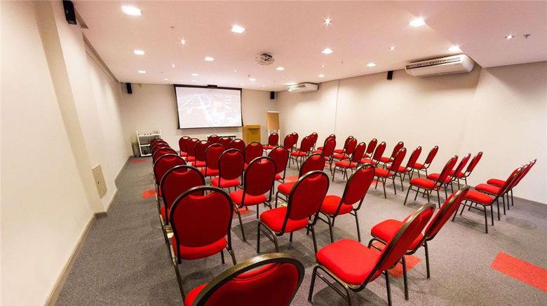 <b>Ibis Imperatriz Meeting</b>. Images powered by <a href="https://iceportal.shijigroup.com/" title="IcePortal" target="_blank">IcePortal</a>.