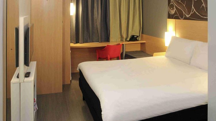 Ibis Jatai Shopping Room