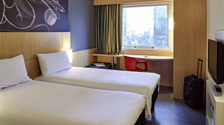 Ibis Jatai Shopping Room