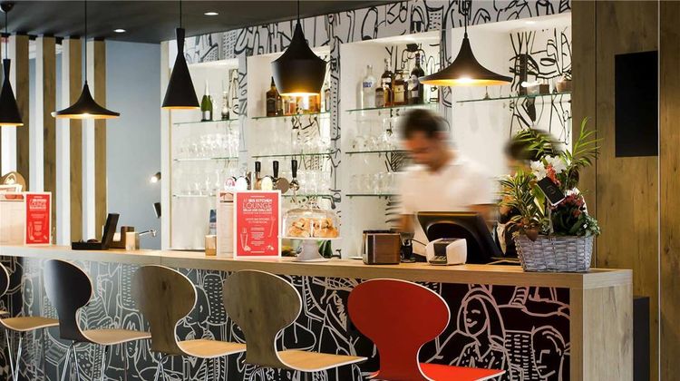 Ibis Wavre Exterior