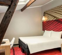Ibis Paris Avenue de la Republique Room