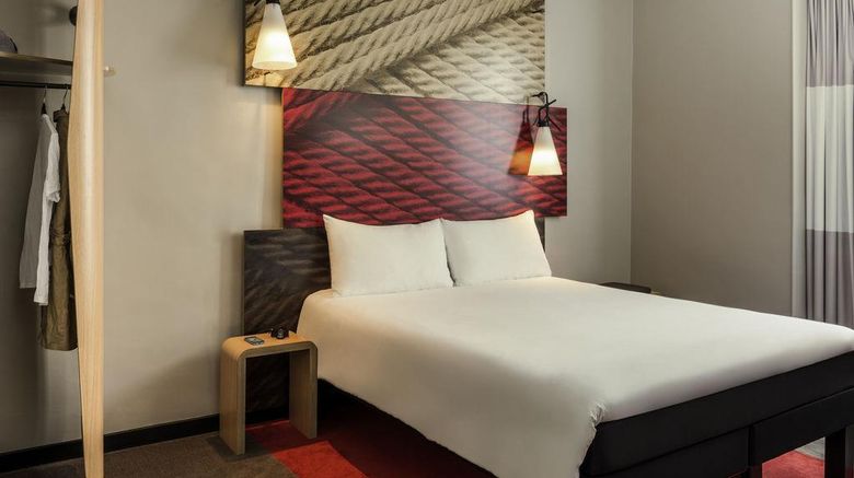 <b>Ibis Paris Avenue de la Republique Room</b>. Images powered by <a href="https://iceportal.shijigroup.com/" title="IcePortal" target="_blank">IcePortal</a>.