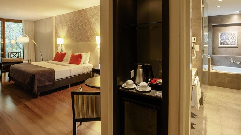 <b>Mercure Iguazu Hotel Iru Suite</b>. Images powered by <a href="https://iceportal.shijigroup.com/" title="IcePortal" target="_blank">IcePortal</a>.