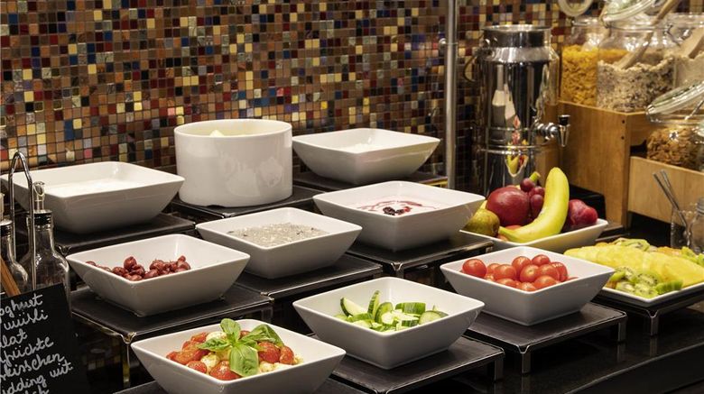 <b>Mercure Hotel Duesseldorf Zentrum Restaurant</b>. Images powered by <a href="https://iceportal.shijigroup.com/" title="IcePortal" target="_blank">IcePortal</a>.