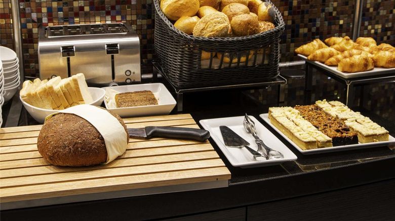 <b>Mercure Hotel Duesseldorf Zentrum Restaurant</b>. Images powered by <a href="https://iceportal.shijigroup.com/" title="IcePortal" target="_blank">IcePortal</a>.