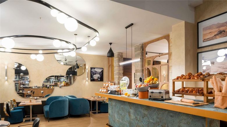 <b>Hotel Maison Louise Lille Centre Restaurant</b>. Images powered by <a href="https://iceportal.shijigroup.com/" title="IcePortal" target="_blank">IcePortal</a>.