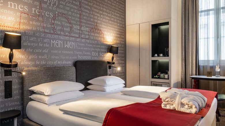 <b>Mercure Vienna First Room</b>. Images powered by <a href="https://iceportal.shijigroup.com/" title="IcePortal" target="_blank">IcePortal</a>.