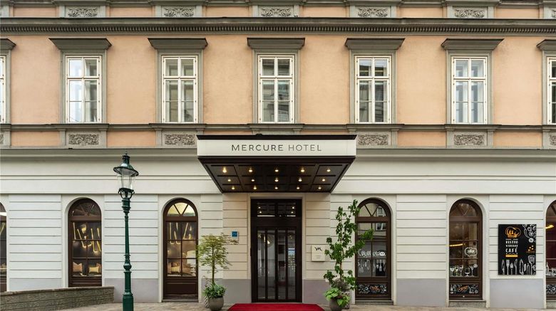 <b>Mercure Vienna First Exterior</b>. Images powered by <a href="https://iceportal.shijigroup.com/" title="IcePortal" target="_blank">IcePortal</a>.