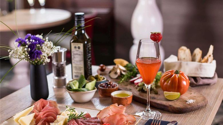 <b>Mercure Vienna First Restaurant</b>. Images powered by <a href="https://iceportal.shijigroup.com/" title="IcePortal" target="_blank">IcePortal</a>.