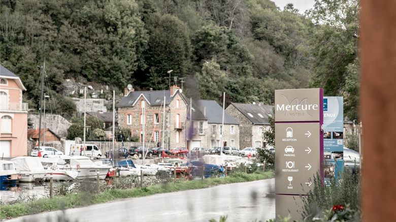 <b>Mercure Dinan Poret Le Jerzual Exterior</b>. Images powered by <a href="https://iceportal.shijigroup.com/" title="IcePortal" target="_blank">IcePortal</a>.