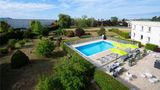 Ibis Styles Gien Pool