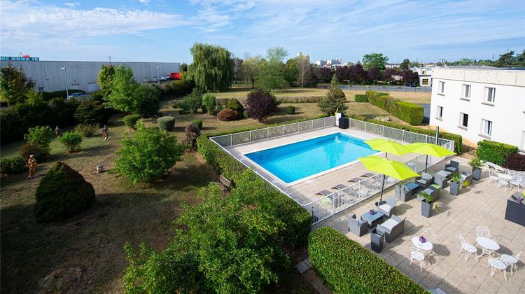 Ibis Styles Gien Pool