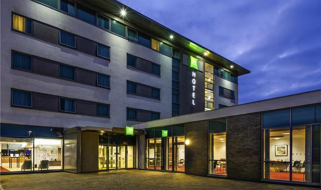 Hotel Ibis Styles Crewe Exterior
