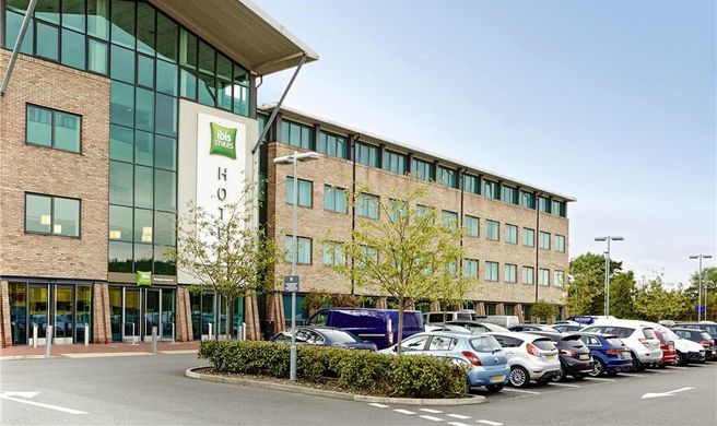 Ibis Styles Birmingham Airport NEC Exterior