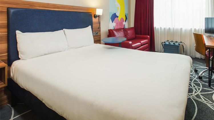 Ibis Styles Birmingham Airport NEC Room