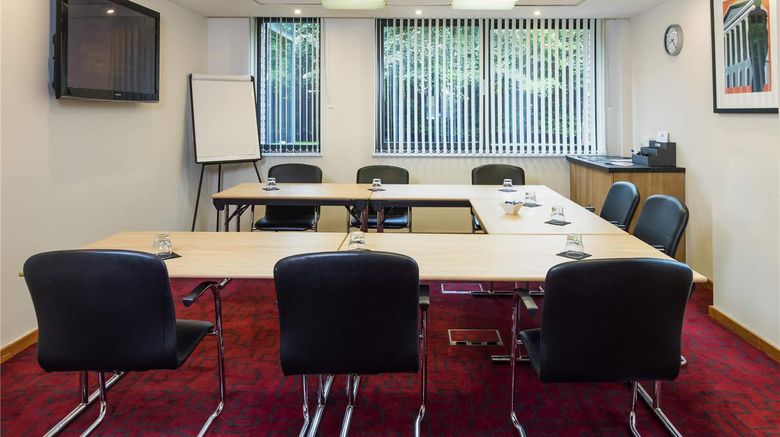 <b>Ibis Styles Birmingham Airport NEC Meeting</b>. Images powered by <a href="https://iceportal.shijigroup.com/" title="IcePortal" target="_blank">IcePortal</a>.