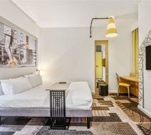 Ibis Styles Glasgow Centre George Square Exterior