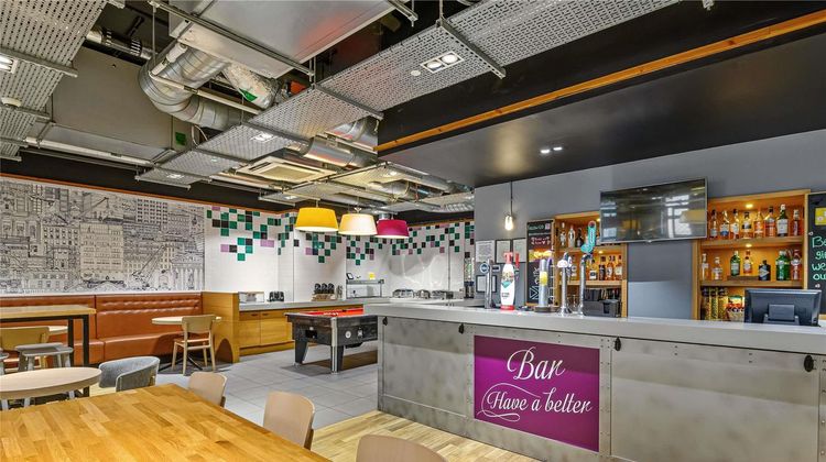 Ibis Styles Glasgow Centre George Square Exterior