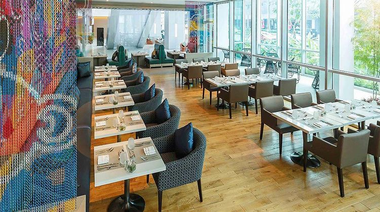 Novotel Manila Araneta Center Restaurant