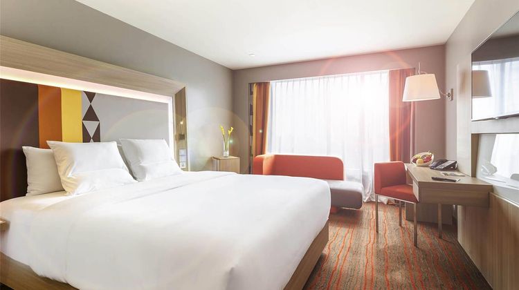 Novotel Manila Araneta Center Room