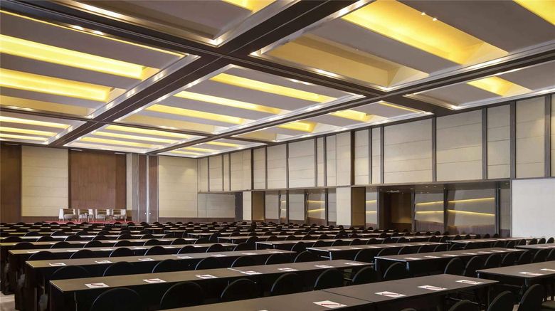 <b>Novotel Makassar Grand Shayla Meeting</b>. Images powered by <a href="https://iceportal.shijigroup.com/" title="IcePortal" target="_blank">IcePortal</a>.