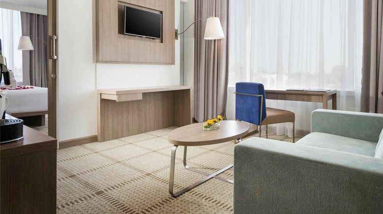 <b>Novotel Makassar Grand Shayla Room</b>. Images powered by <a href="https://iceportal.shijigroup.com/" title="IcePortal" target="_blank">IcePortal</a>.