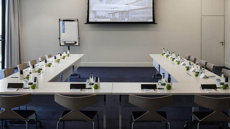 <b>Pullman Liverpool Meeting</b>. Images powered by <a href="https://iceportal.shijigroup.com/" title="IcePortal" target="_blank">IcePortal</a>.