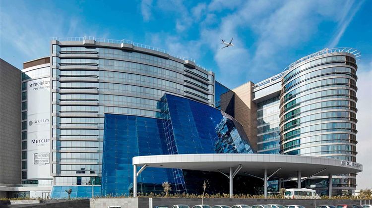 Pullman Istanbul Hotel & Convention Ctr Exterior
