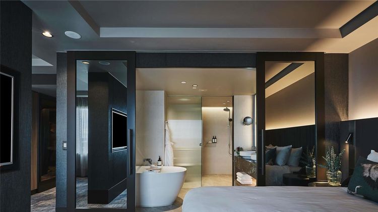 Pullman East Melbourne Room