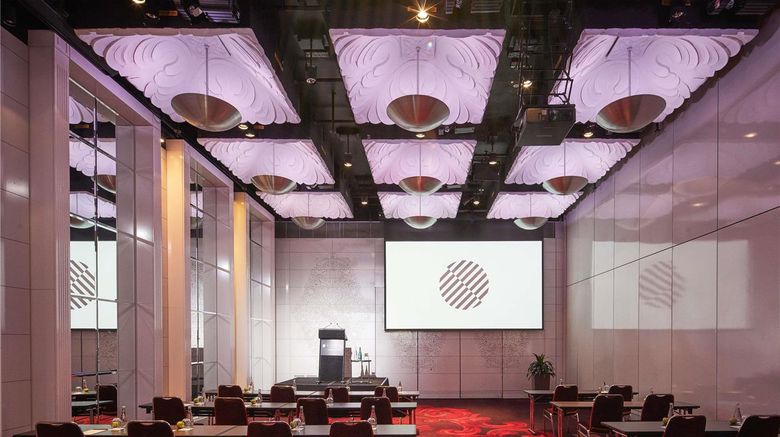 <b>Pullman Melbourne on the Park Meeting</b>. Images powered by <a href="https://iceportal.shijigroup.com/" title="IcePortal" target="_blank">IcePortal</a>.