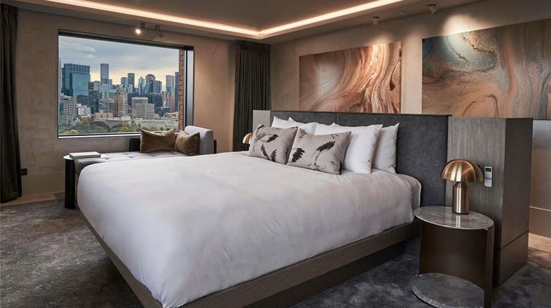 <b>Pullman Melbourne on the Park Suite</b>. Images powered by <a href="https://iceportal.shijigroup.com/" title="IcePortal" target="_blank">IcePortal</a>.