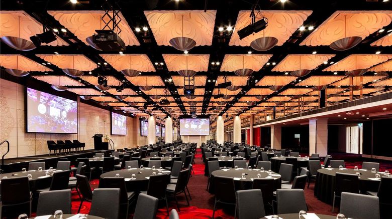 <b>Pullman Melbourne on the Park Meeting</b>. Images powered by <a href="https://iceportal.shijigroup.com/" title="IcePortal" target="_blank">IcePortal</a>.