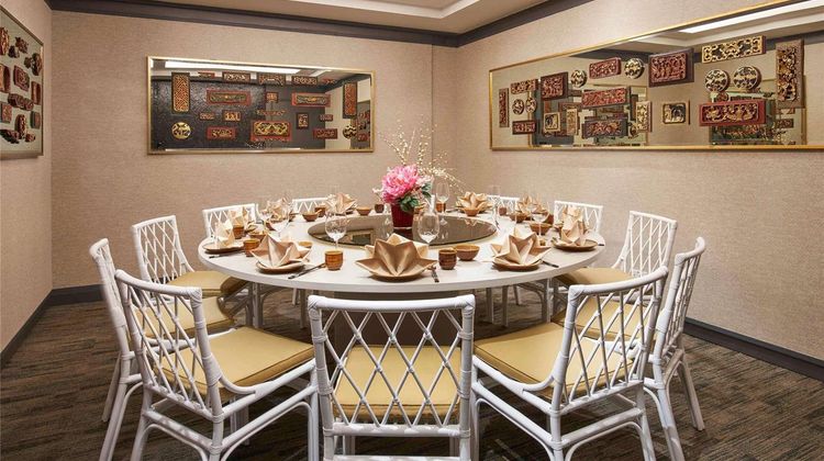 Grand Mercure Roxy Hotel Restaurant