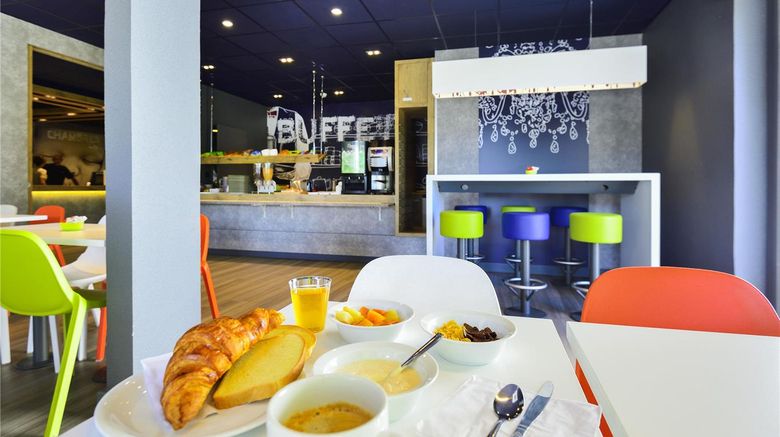 <b>Ibis Budget Pau Lescar Restaurant</b>. Images powered by <a href="https://iceportal.shijigroup.com/" title="IcePortal" target="_blank">IcePortal</a>.