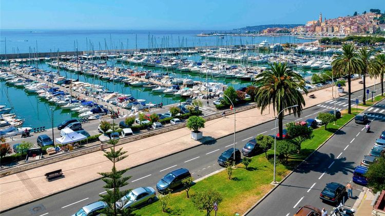 Ibis Budget Menton Exterior