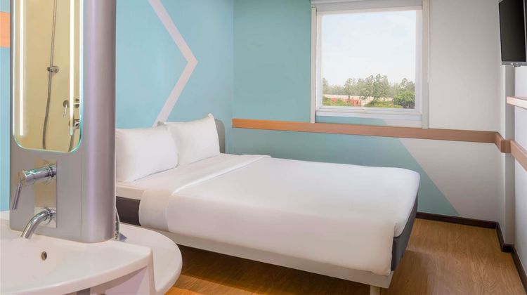 Ibis Budget Jakarta Airport Room