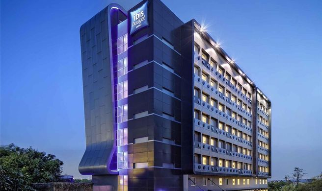 Ibis Budget Jakarta Airport Exterior