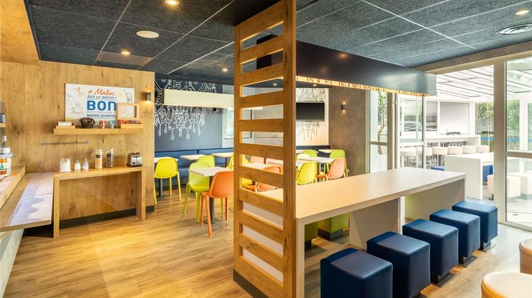 Ibis Budget Les Sables Olonne Exterior