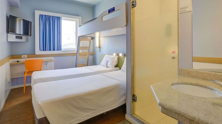 Ibis Budget Rio de Janeiro Nova America Room