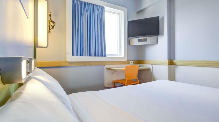 Ibis Budget Rio de Janeiro Nova America Room