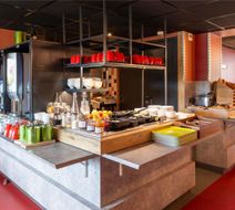 Ibis Budget Lyon Confluence Exterior