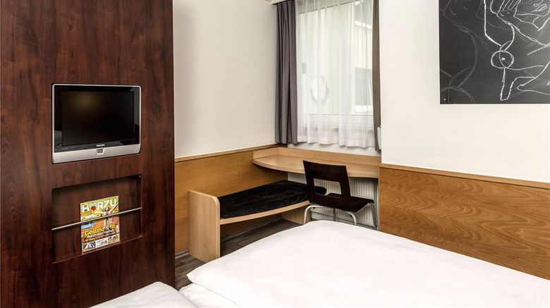 <b>Ibis Hotel Leipzig Nord-Ost Room</b>. Images powered by <a href="https://iceportal.shijigroup.com/" title="IcePortal" target="_blank">IcePortal</a>.