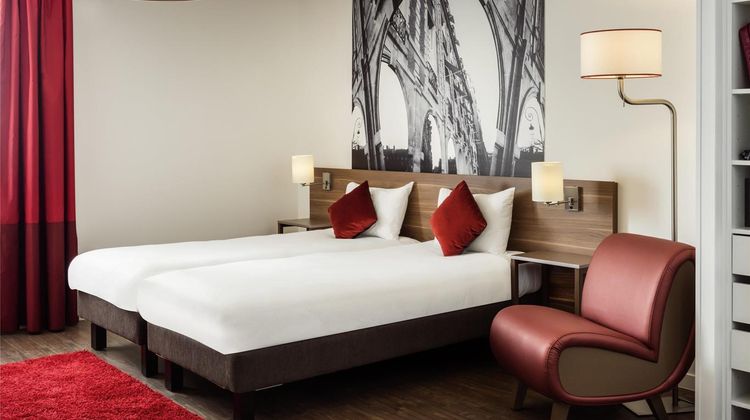 Adagio la Defense Courbevoie Aparthotel Room