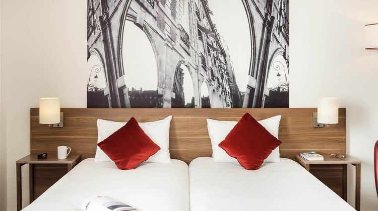 Adagio la Defense Courbevoie Aparthotel Room