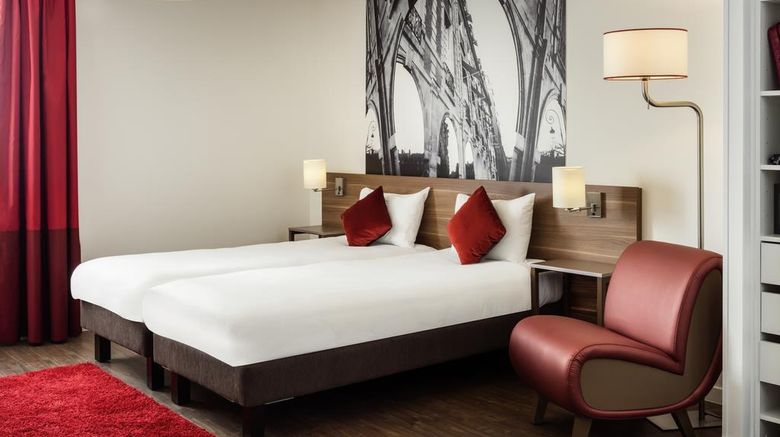 <b>Adagio la Defense Courbevoie Aparthotel Room</b>. Images powered by <a href="https://iceportal.shijigroup.com/" title="IcePortal" target="_blank">IcePortal</a>.